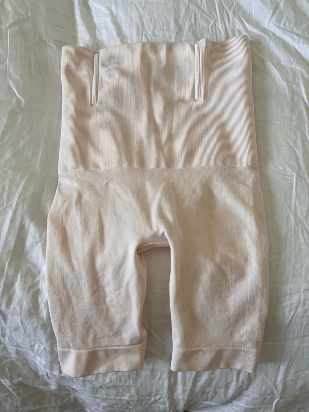 High-Waist Shaping Shorts in Light Blush